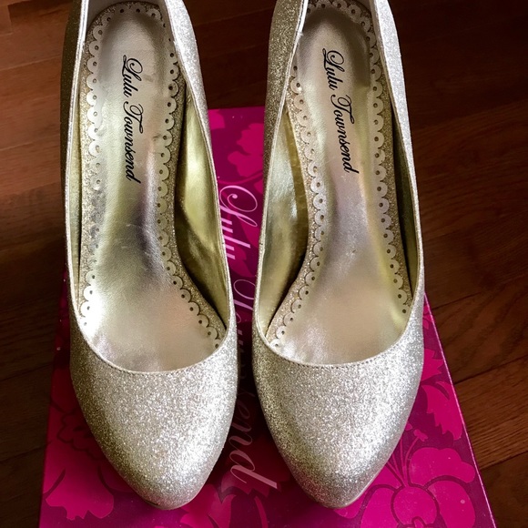 Too small - Picture 2 of 3